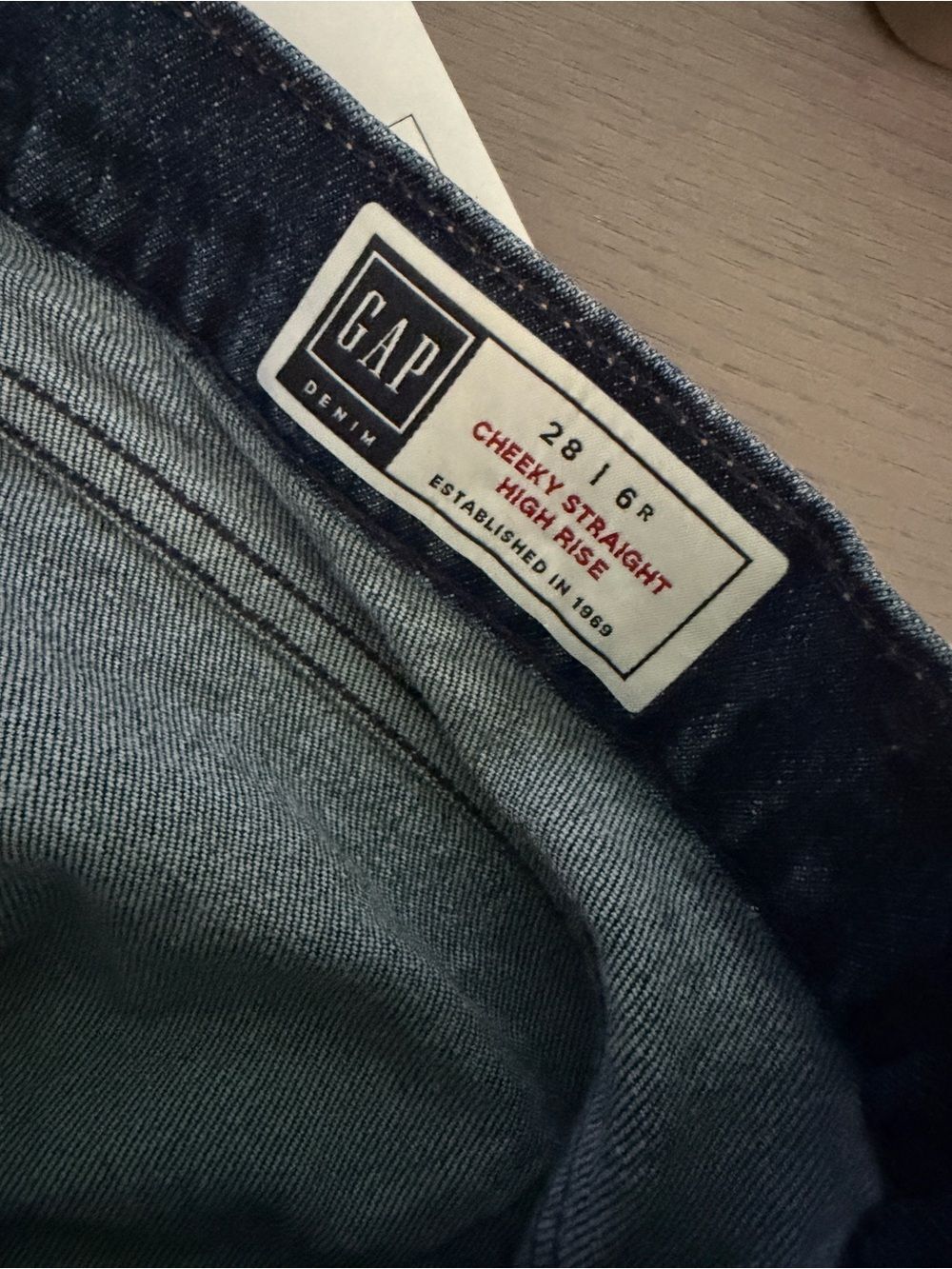 GAP Cheeky Straight High Rise Button Fly Jeans Sz 28 6R - Picture 6 of 7